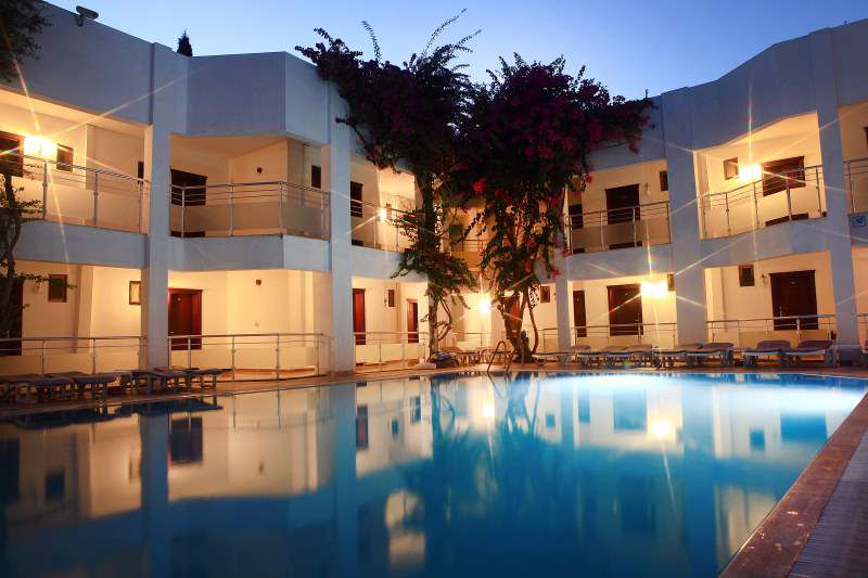 PARILTI HOTEL 3*