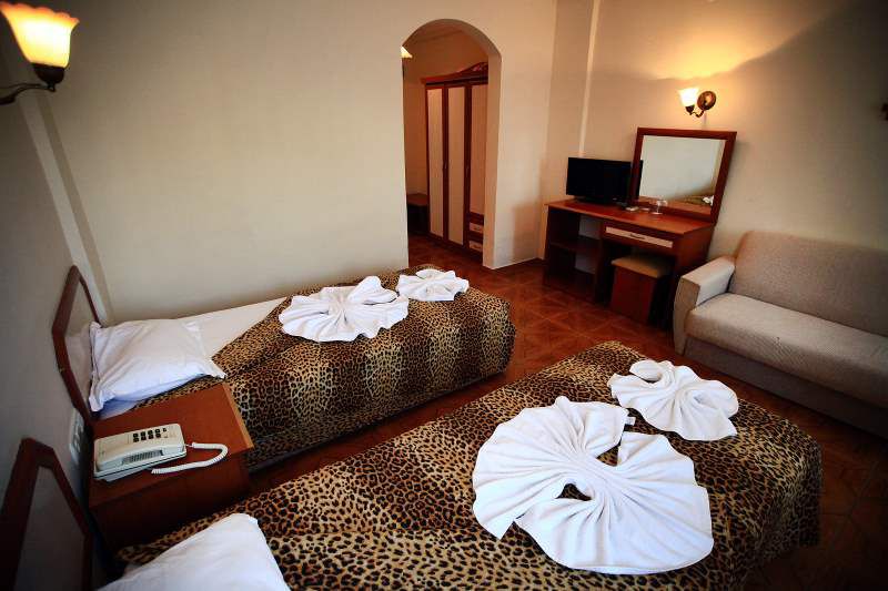 PARILTI HOTEL 3*