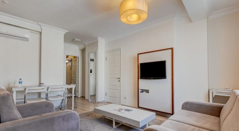 PLUS CIHANGIR SUITES 3*