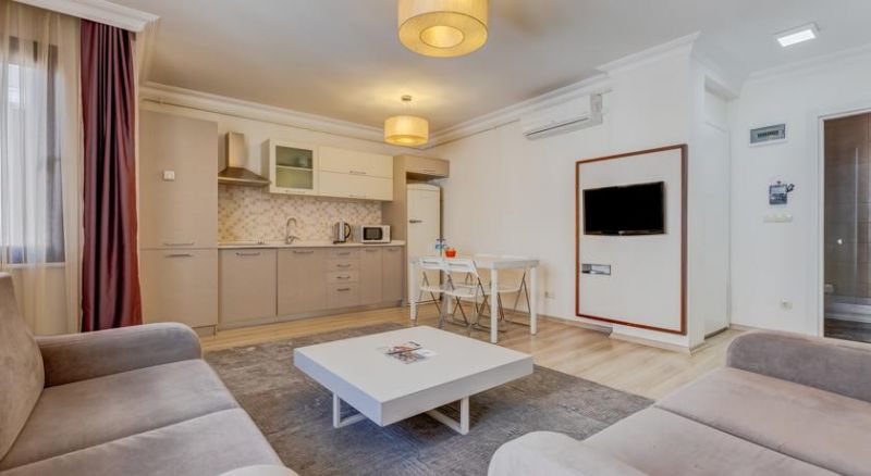 PLUS CIHANGIR SUITES 3*