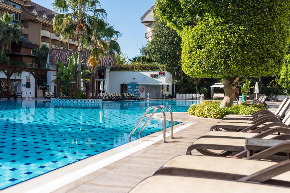 PORT SIDE RESORT 5*