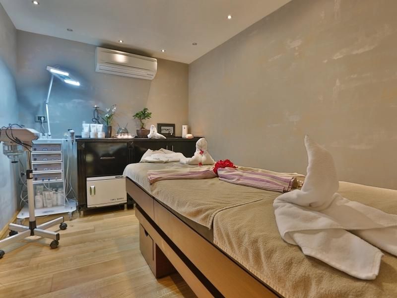QUEEN HOTEL & SPA 4*
