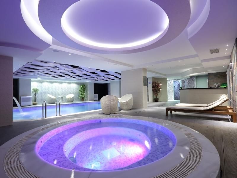 QUEEN HOTEL & SPA 4*
