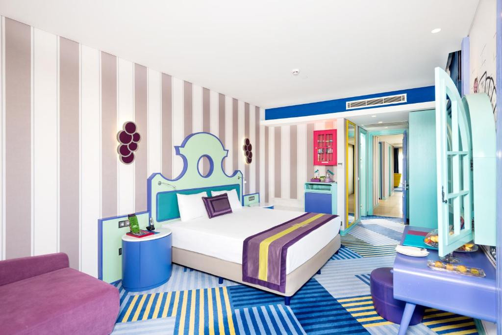 THE LAND OF LEGENDS KINGDOM (EX. RIXOS THE LAND OF LEGENDS THEME PARK) 5*
