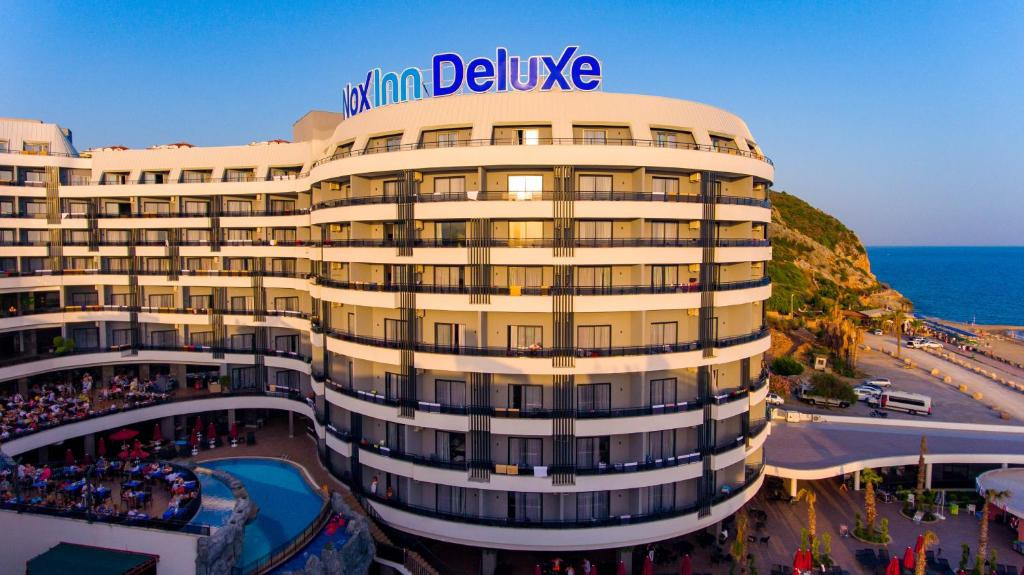 NOXINN DELUXE HOTEL 5*