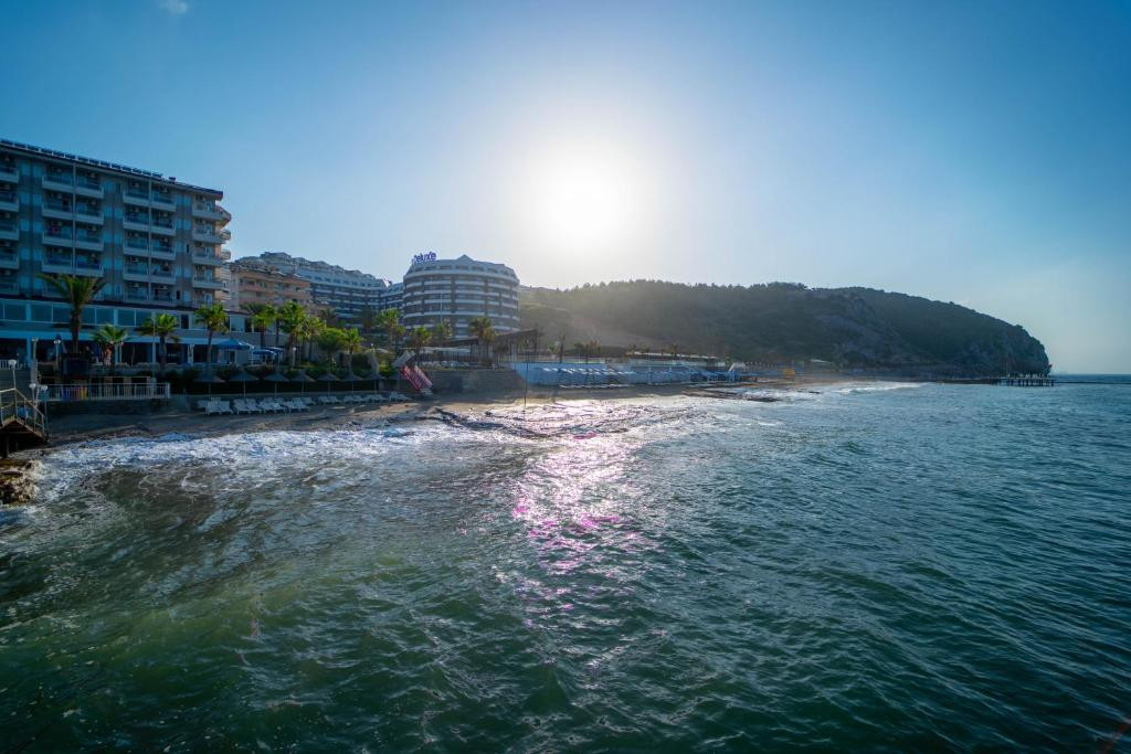 NOXINN DELUXE HOTEL 5*