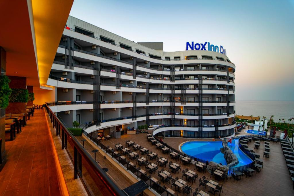 NOXINN DELUXE HOTEL 5*