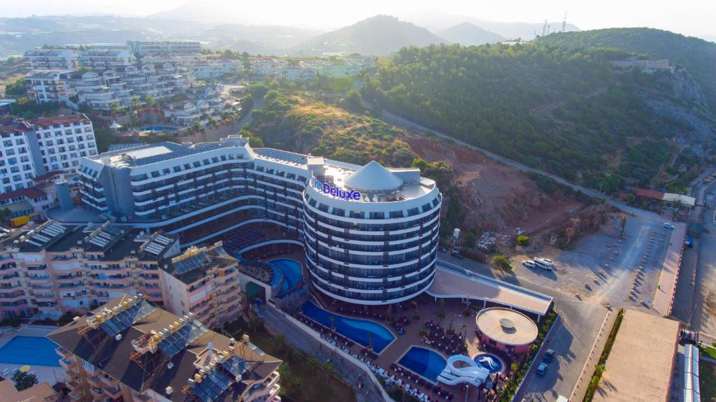 NOXINN DELUXE HOTEL 5*