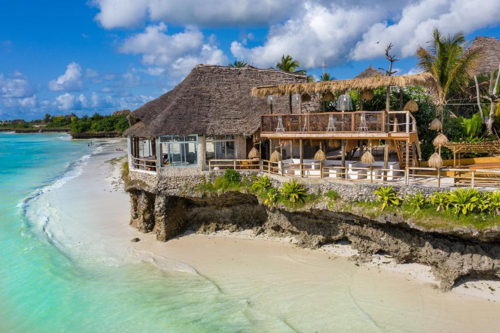 CORAL ROCK HOTEL 3*
