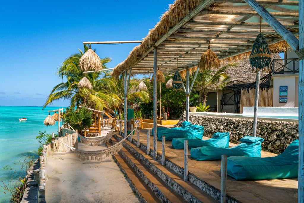 CORAL ROCK HOTEL 3*