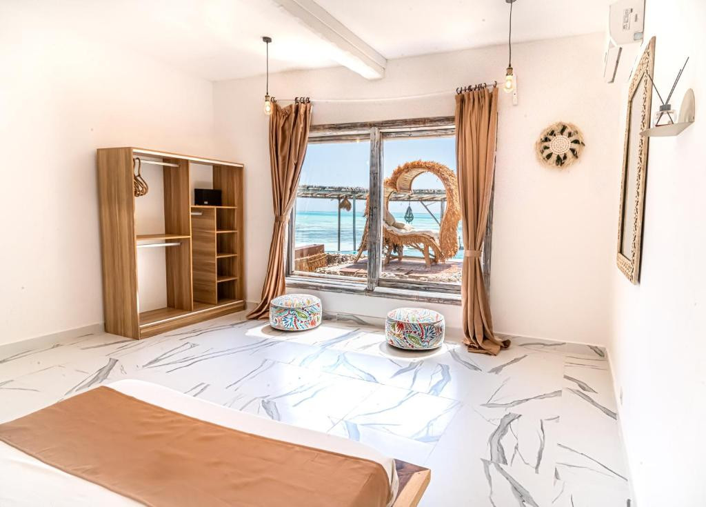 CORAL ROCK HOTEL 3*