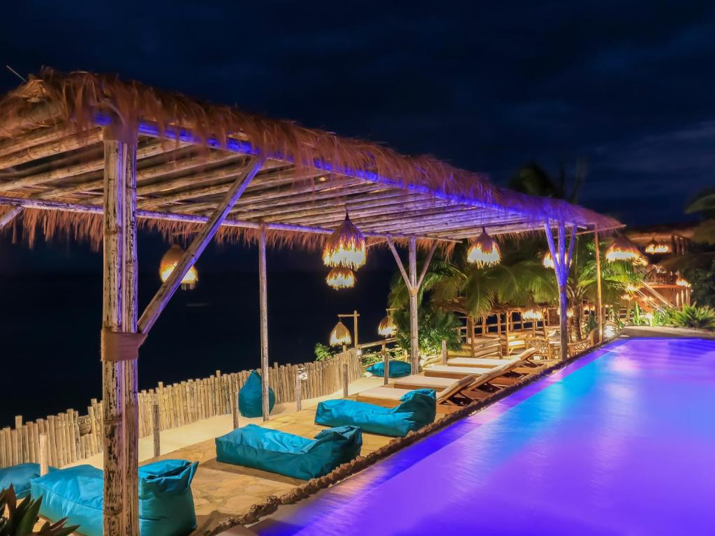 CORAL ROCK HOTEL 3*