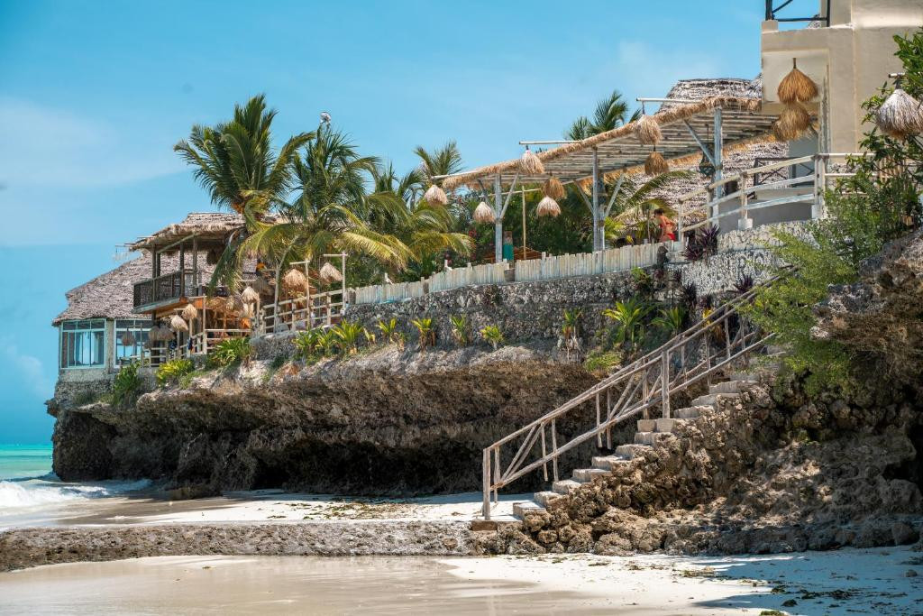 CORAL ROCK HOTEL 3*