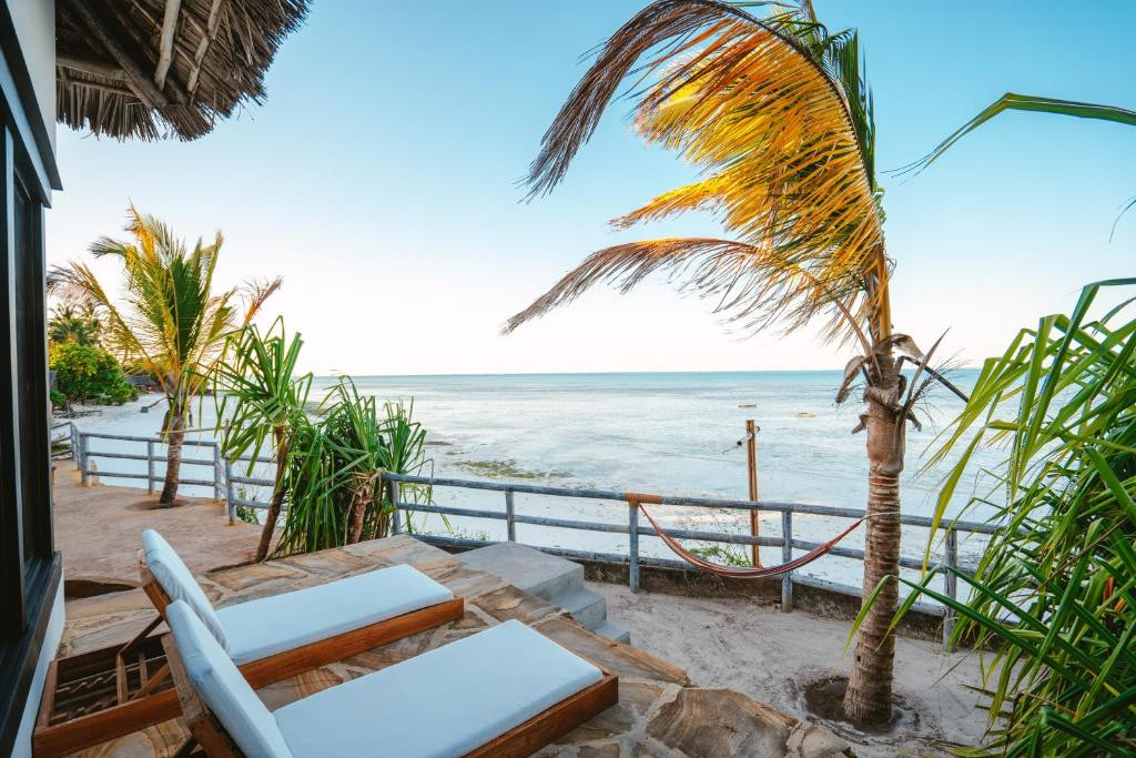CORAL ROCK HOTEL 3*