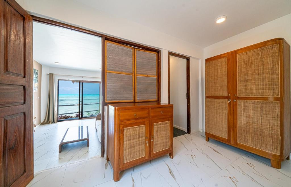 CORAL ROCK HOTEL 3*