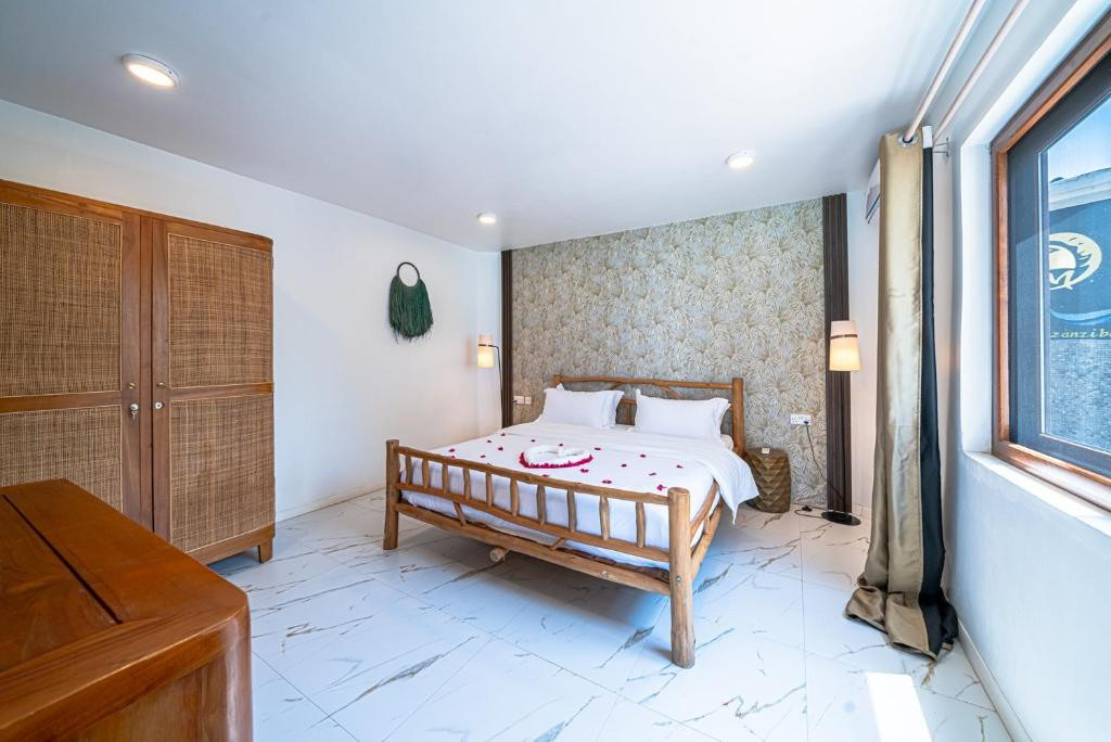 CORAL ROCK HOTEL 3*