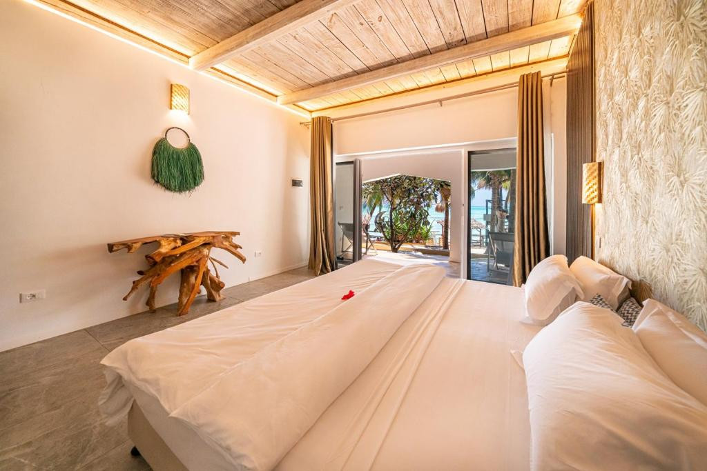 CORAL ROCK HOTEL 3*