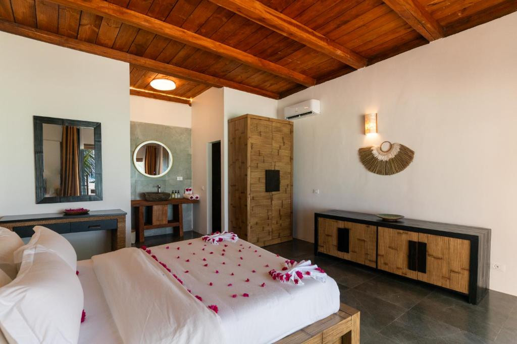 CORAL ROCK HOTEL 3*