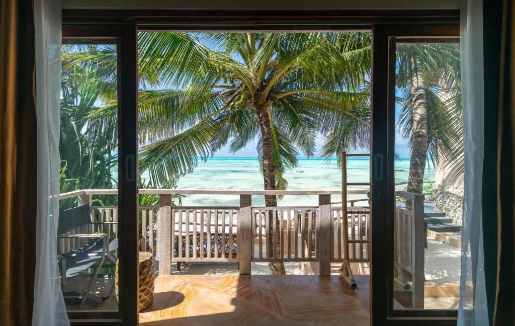 CORAL ROCK HOTEL 3*