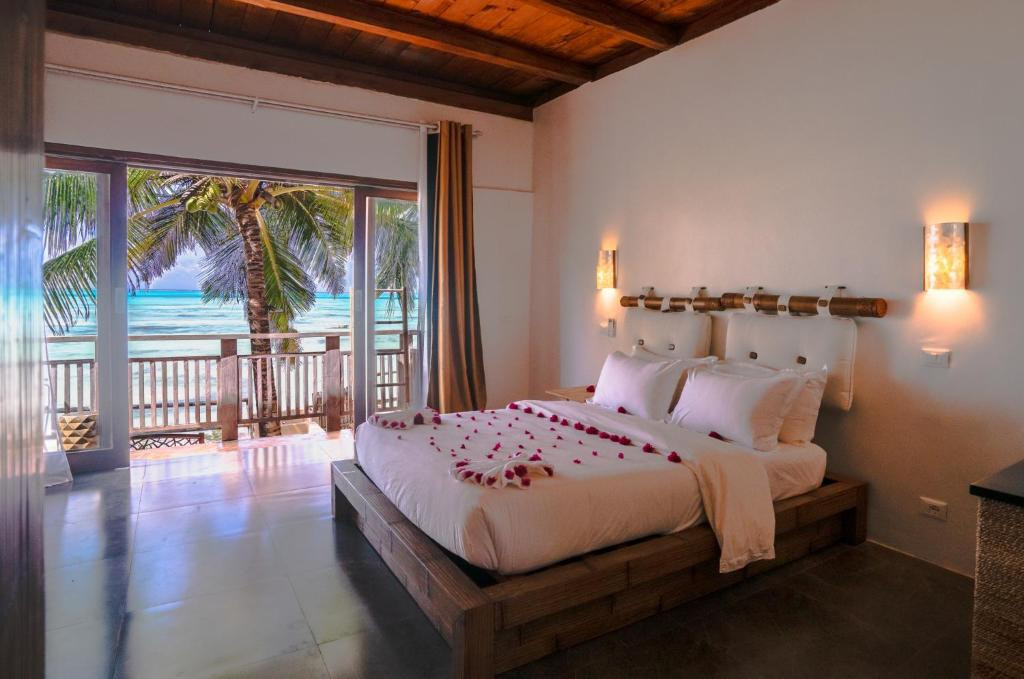 CORAL ROCK HOTEL 3*
