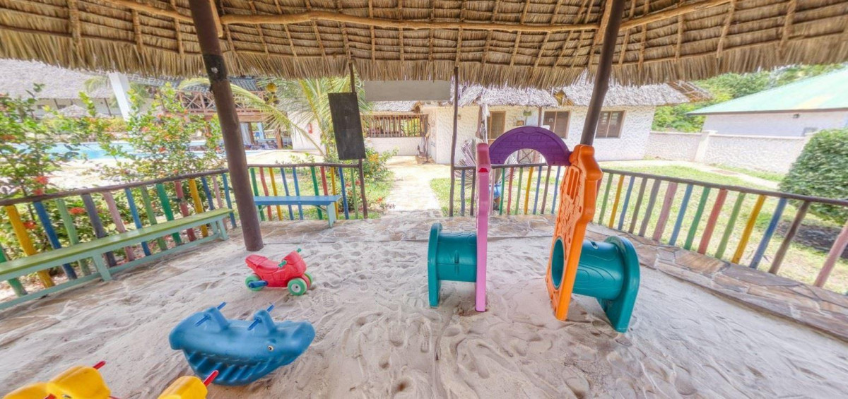 KARAFUU BEACH RESORT 5*