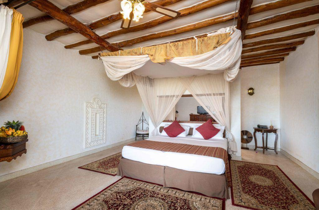 KARAFUU BEACH RESORT 5*