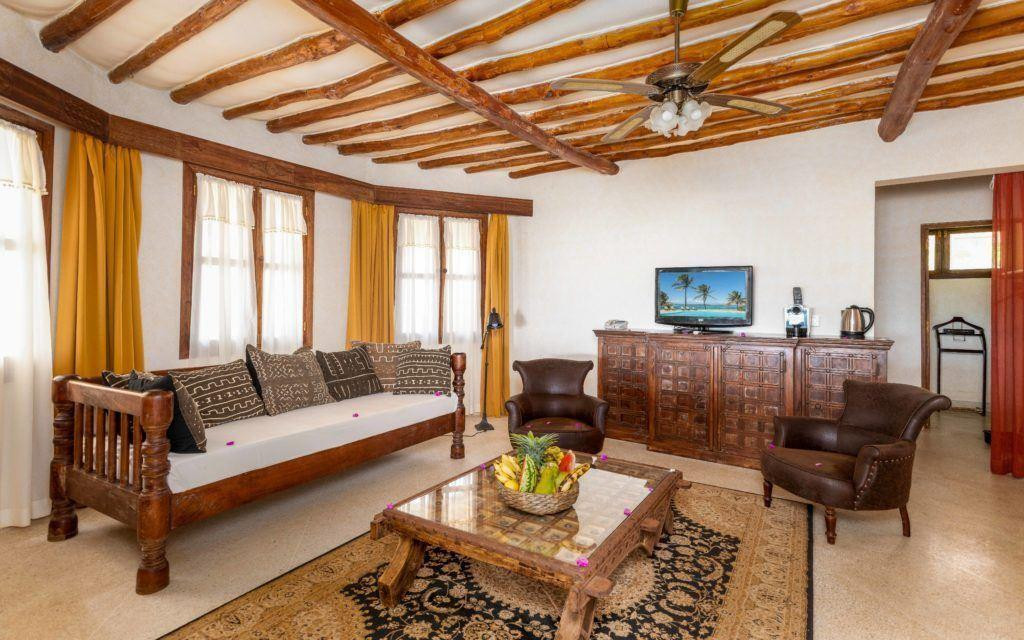 KARAFUU BEACH RESORT 5*