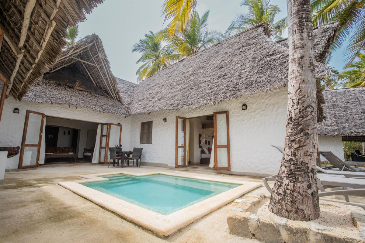 KARAFUU BEACH RESORT 5*