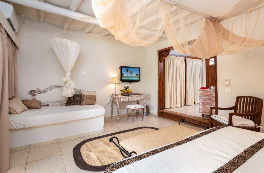 KARAFUU BEACH RESORT 5*