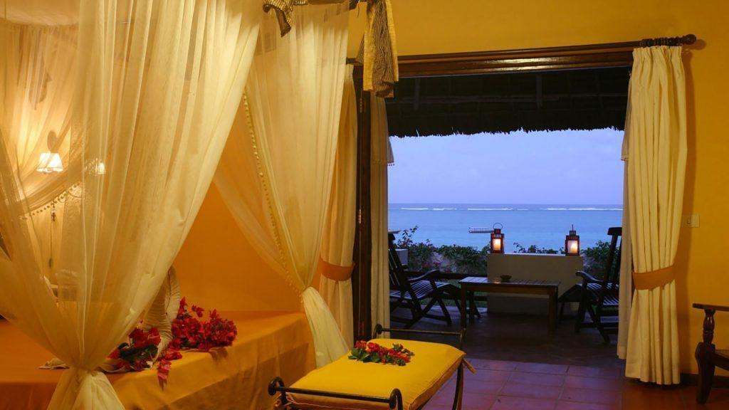 KARAFUU BEACH RESORT 5*