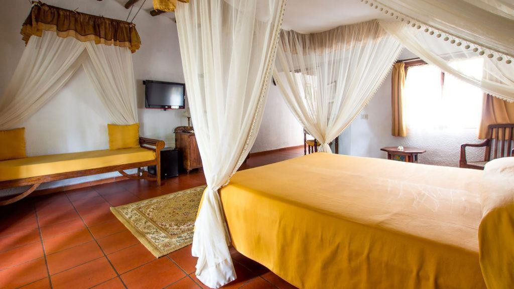 KARAFUU BEACH RESORT 5*