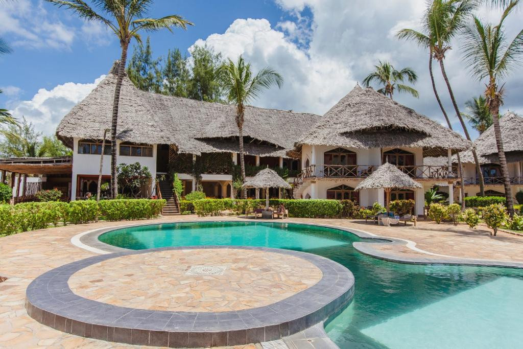 AHG WARIDI BEACH RESORT & SPA 4*