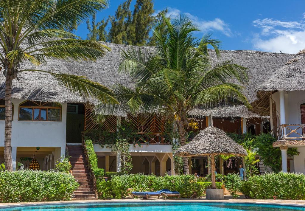 AHG WARIDI BEACH RESORT & SPA 4*
