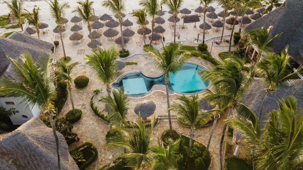 AHG WARIDI BEACH RESORT & SPA 4*