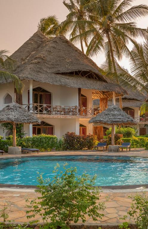 AHG WARIDI BEACH RESORT & SPA 4*