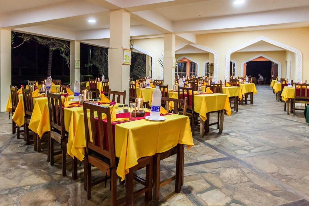 AHG WARIDI BEACH RESORT & SPA 4*