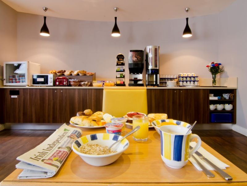 COMFORT INN EDGWARE ROAD 3*