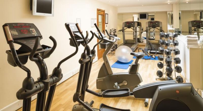 COPTHORNE TARA 4*