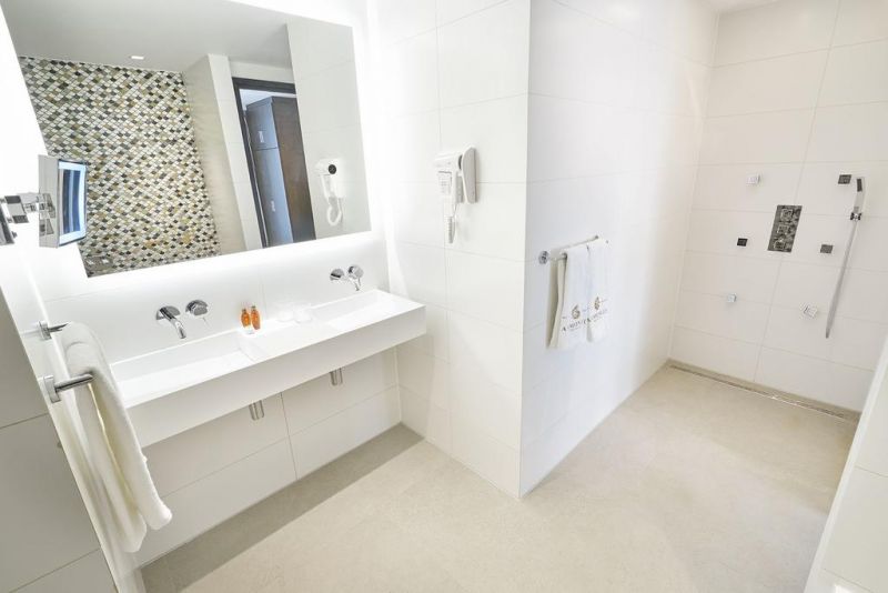AMMONITE HOTEL AMSTERDAM 4*