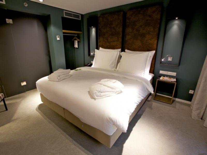 DE HALLEN 4*