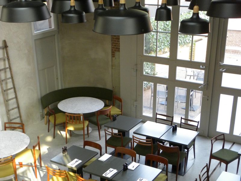 DE HALLEN 4*