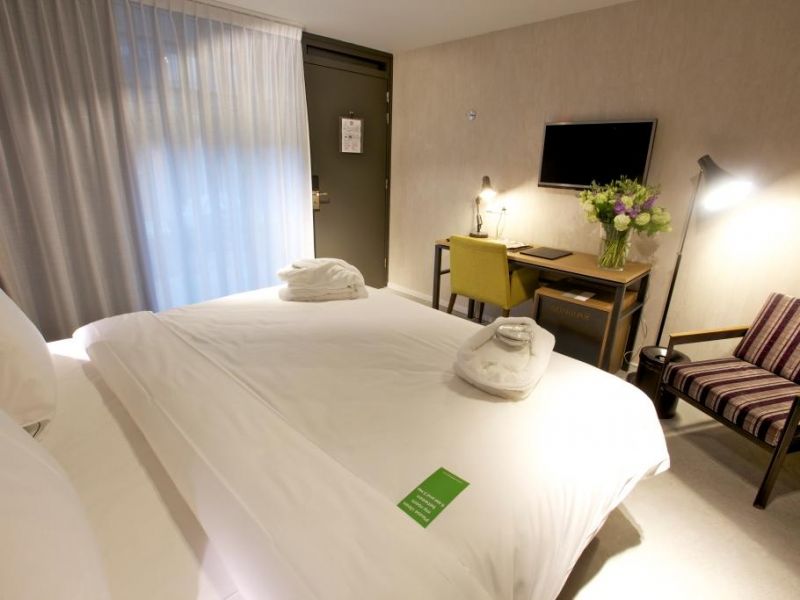 DE HALLEN 4*