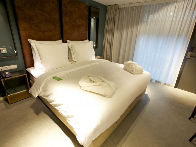 DE HALLEN 4*
