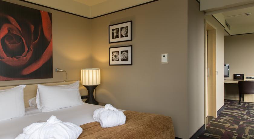 HAMPSHIRE BABYLON HAAG 4*