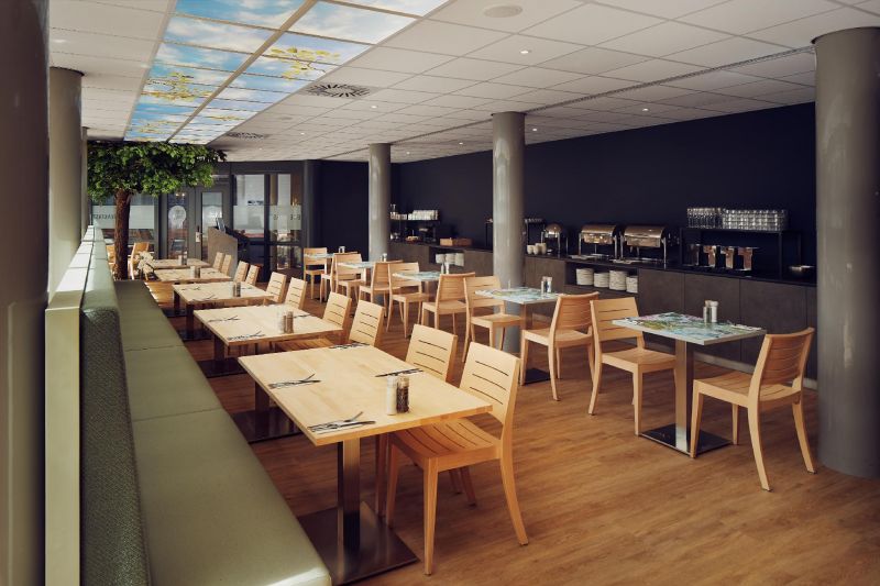 INNTEL HOTELS AMSTERDAM CENTRE 4*