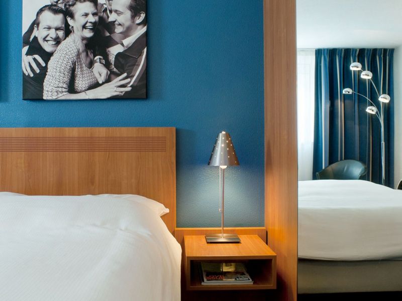 INNTEL HOTELS AMSTERDAM CENTRE 4*