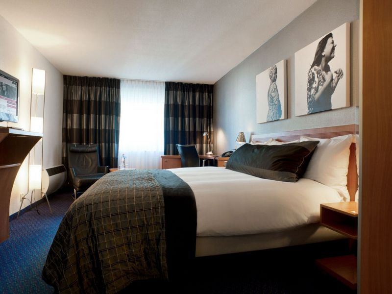 INNTEL HOTELS AMSTERDAM CENTRE 4*