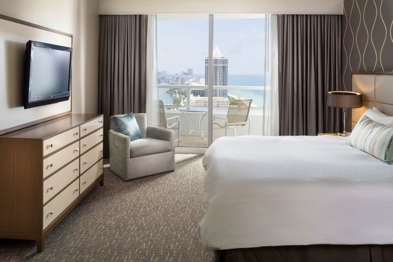 FONTAINEBLEAU MIAMI BEACH 4*