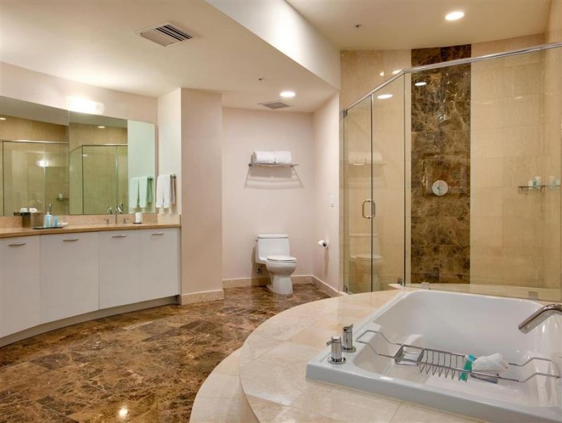 HILTON FORT LAUDERDALE BEACH RESORT 4*
