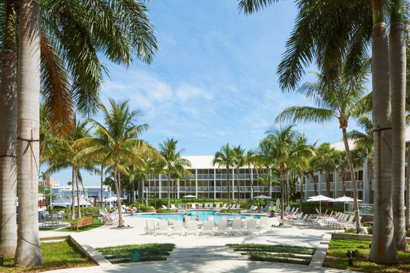 HILTON FORT LAUDERDALE MARINA 4*